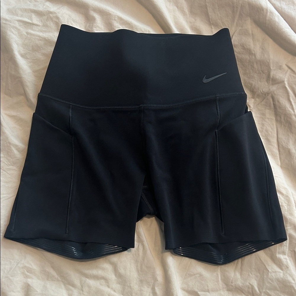 Nike Black High-Rise Biker Shorts with Side Pockets